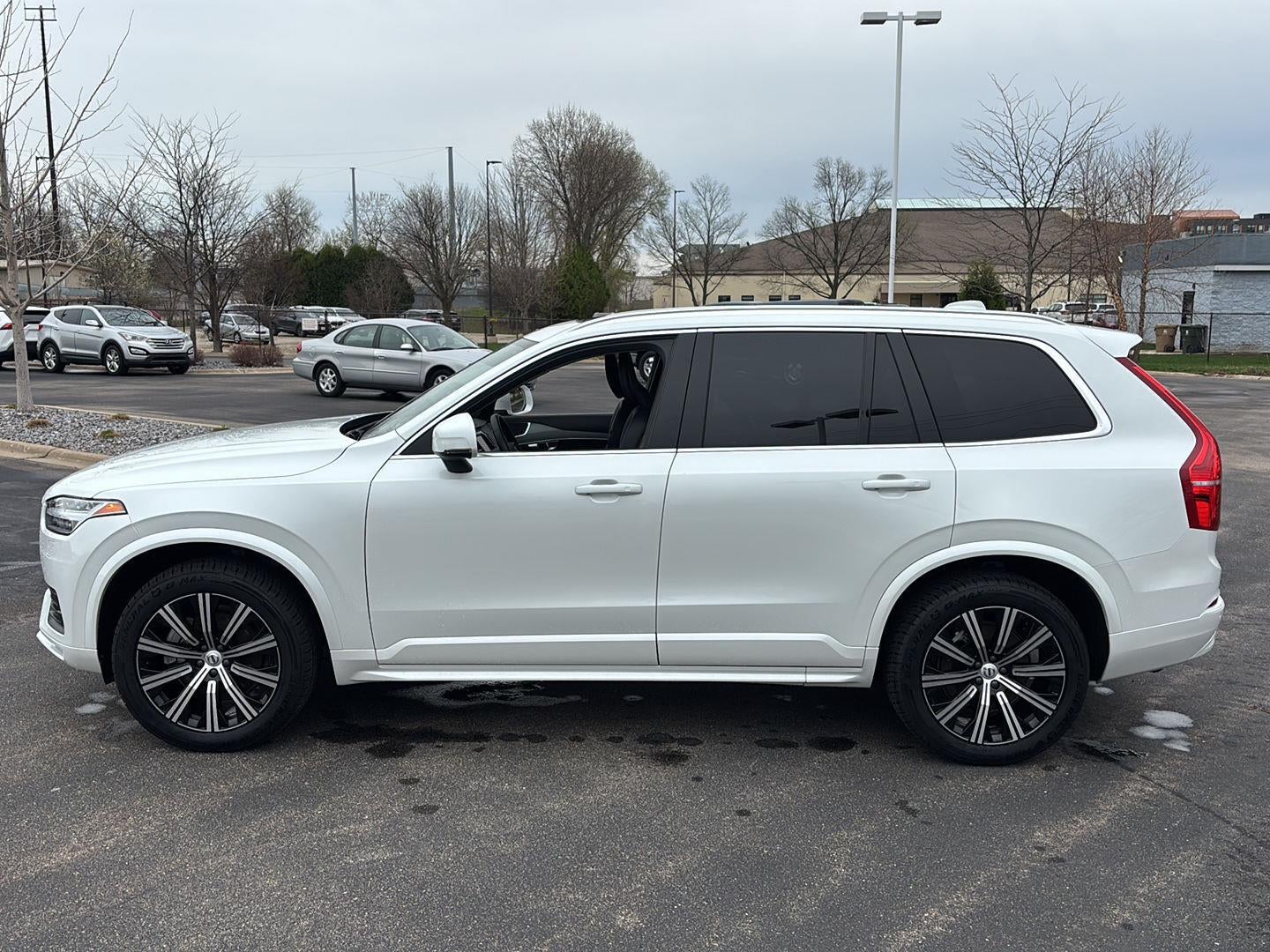 2023 Volvo XC90 Core
