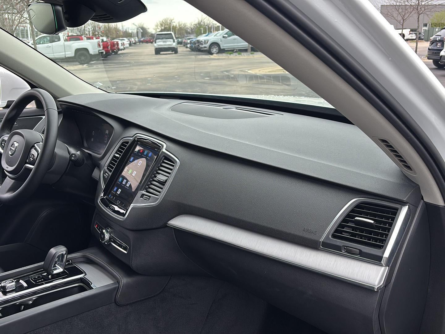 2023 Volvo XC90 Core