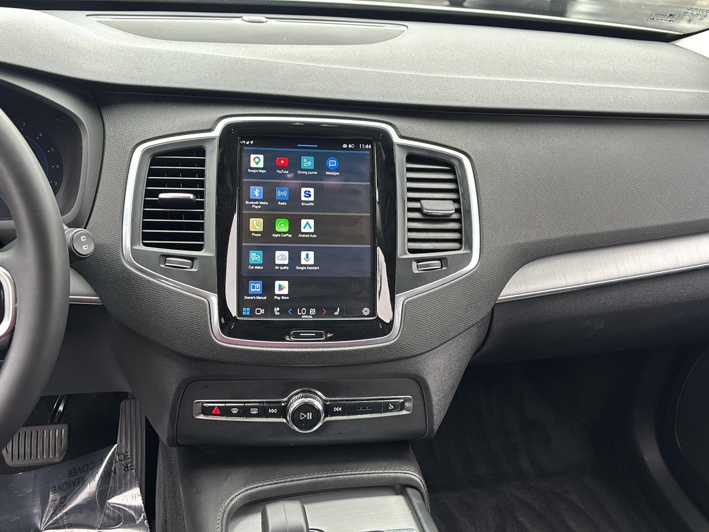 2023 Volvo XC90 Core