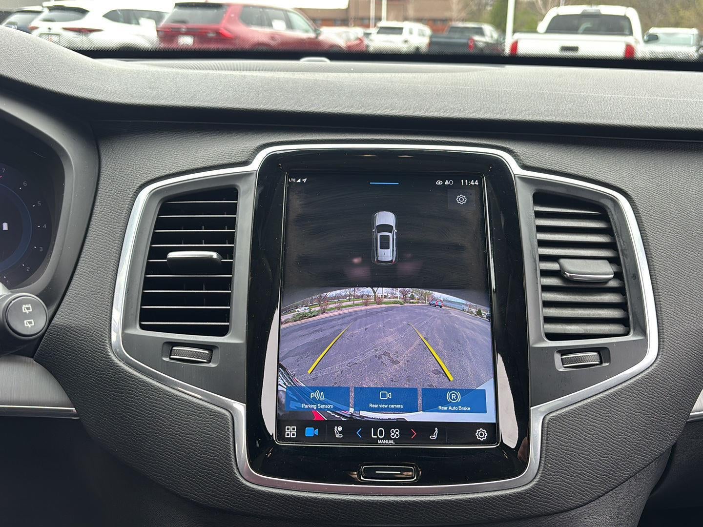 2023 Volvo XC90 Core