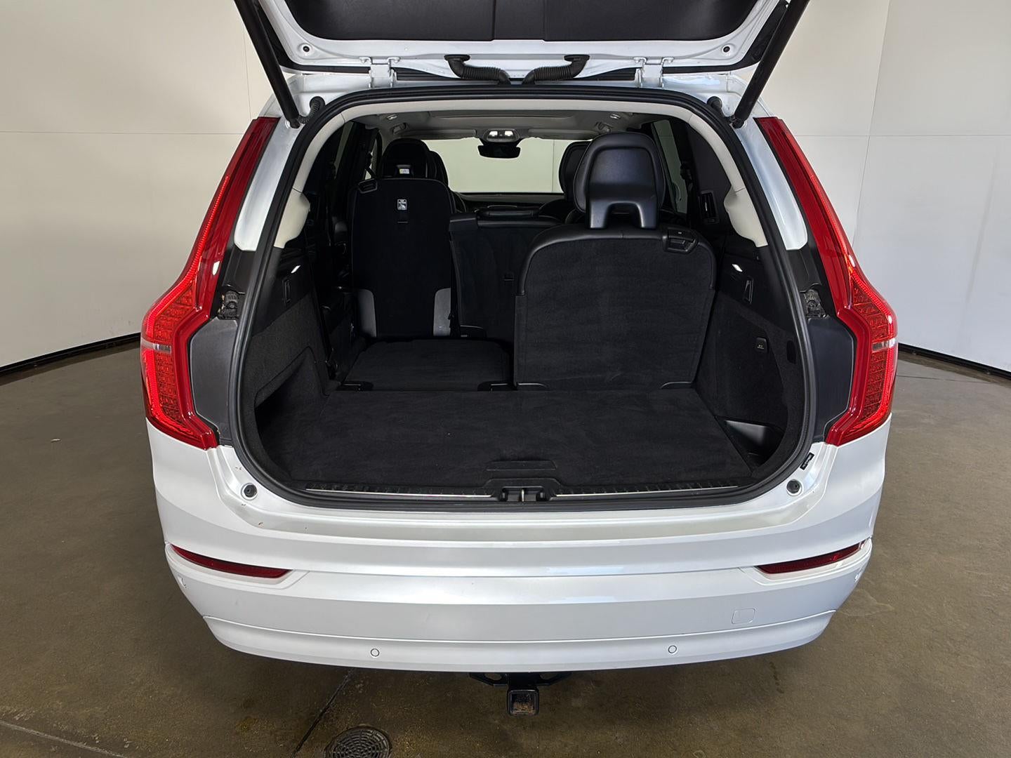 2023 Volvo XC90 Core