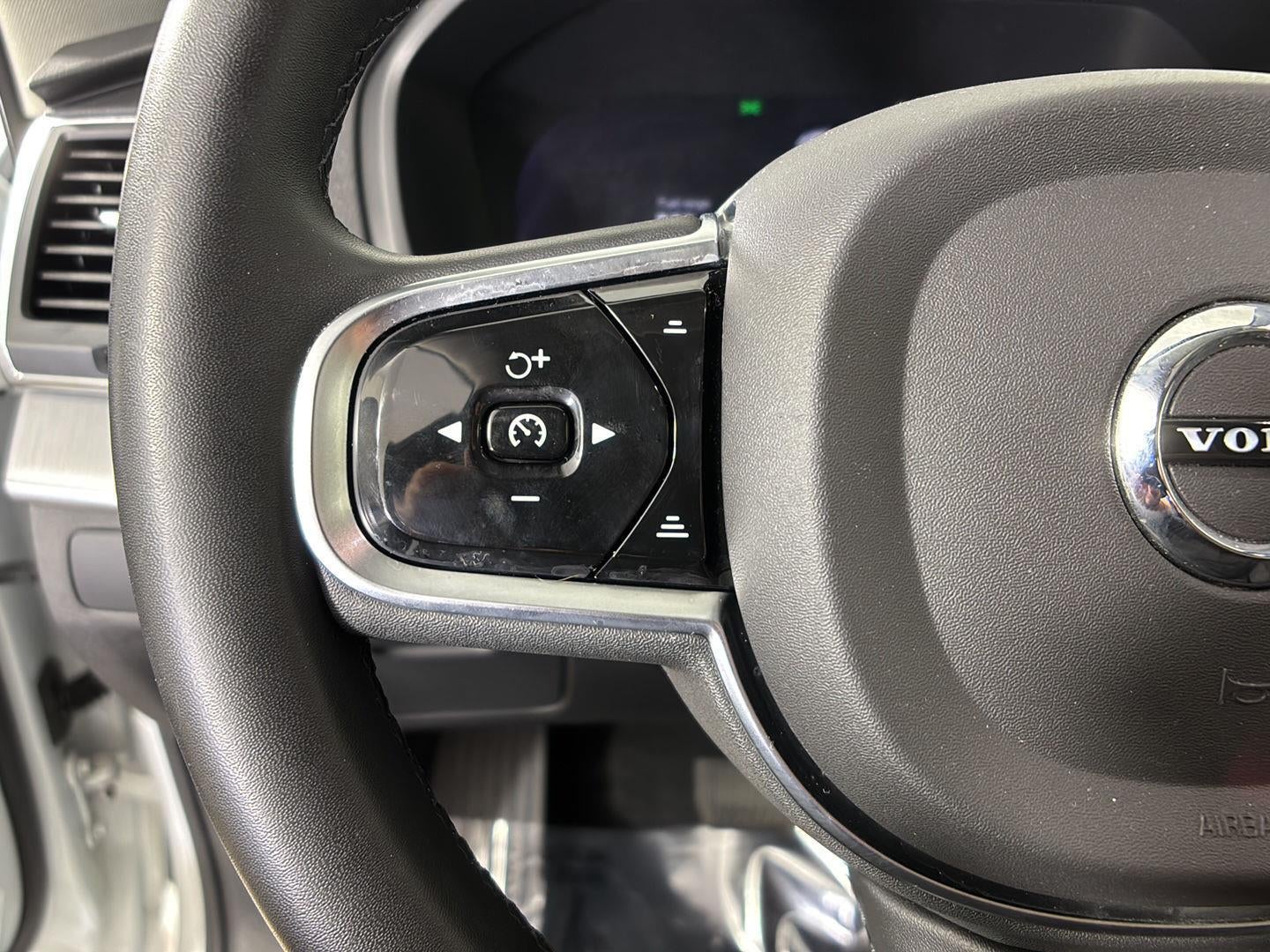 2023 Volvo XC90 Core