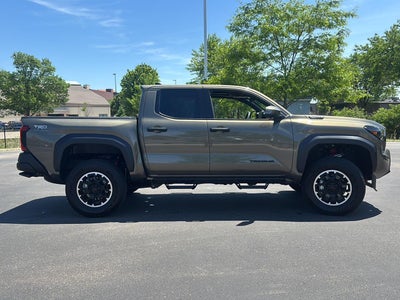 2026 Toyota Tacoma i-FORCE MAX Tacoma TRD Off-Road
