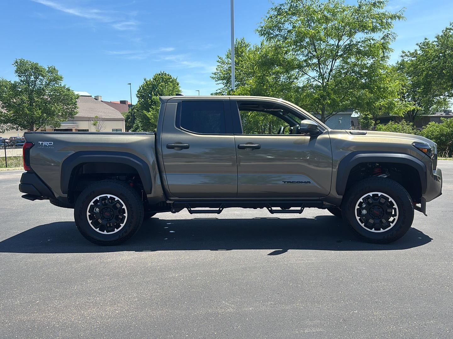 2026 Toyota Tacoma i-FORCE MAX Tacoma TRD Off-Road