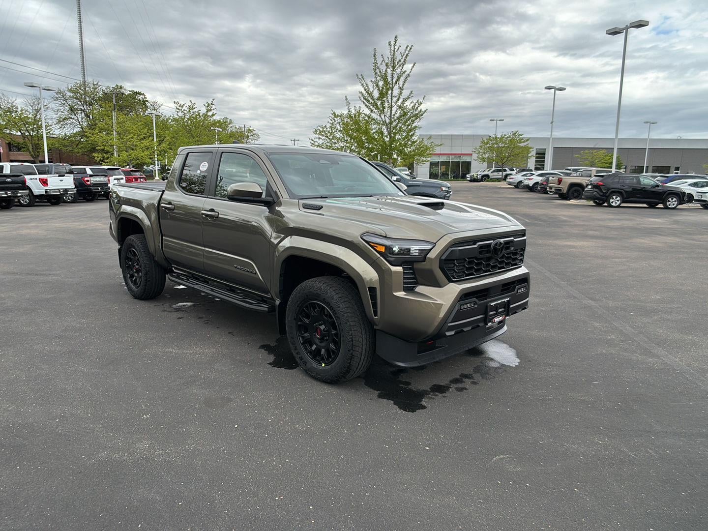 2026 Toyota Tacoma i-FORCE MAX Tacoma TRD Sport