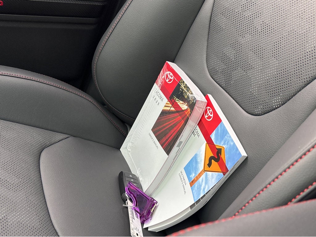 2025 Toyota Tacoma i-FORCE MAX Tacoma TRD Pro