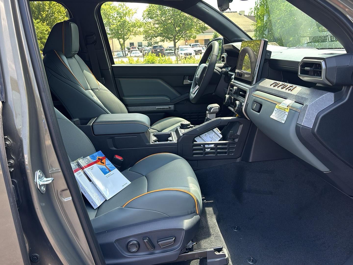 2026 Toyota Tacoma i-FORCE MAX Tacoma Trailhunter