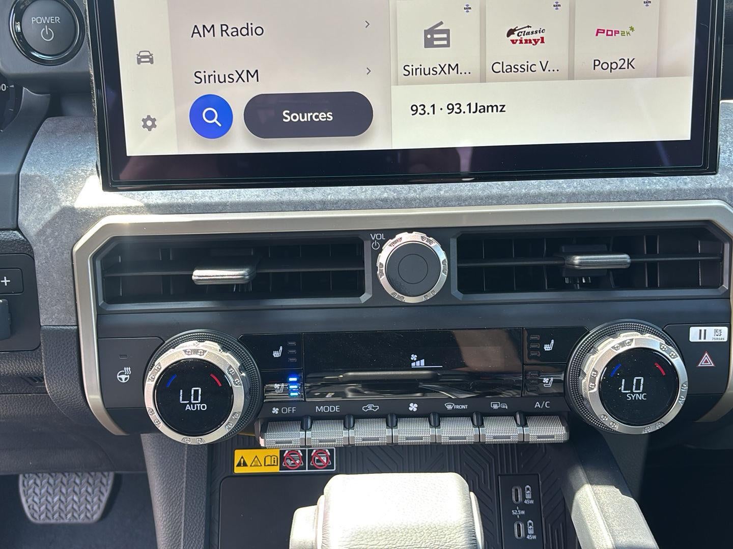 2026 Toyota Tacoma i-FORCE MAX Tacoma Trailhunter