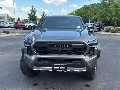 2026 Toyota Tacoma i-FORCE MAX Tacoma Trailhunter