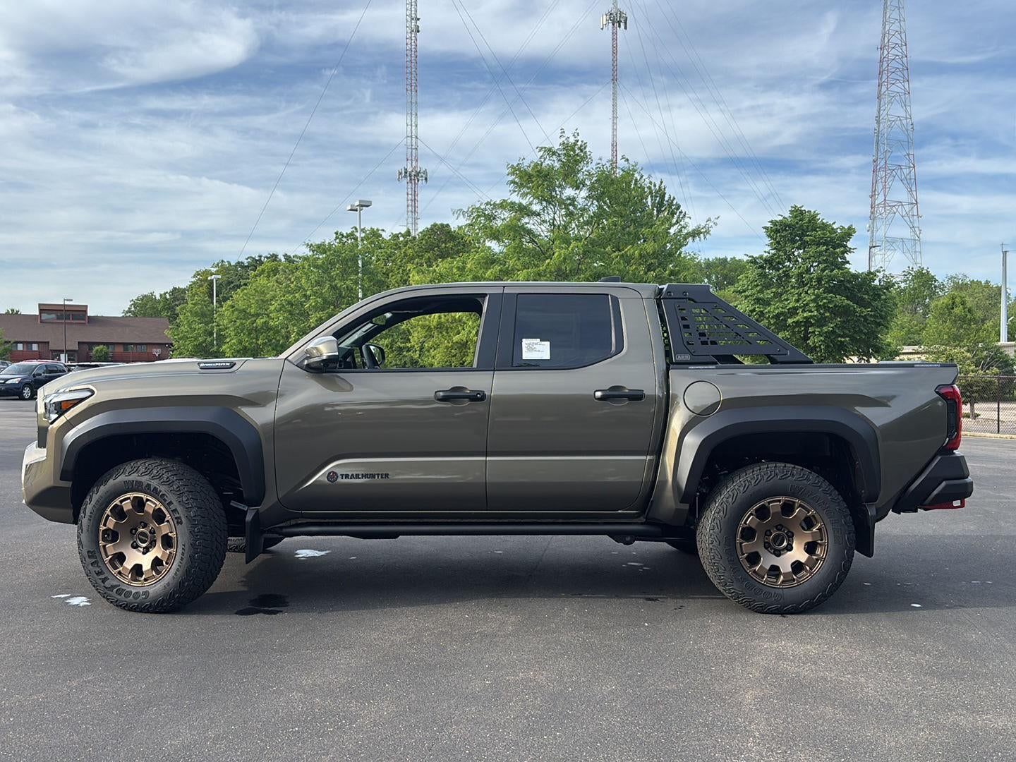 2026 Toyota Tacoma i-FORCE MAX Tacoma Trailhunter