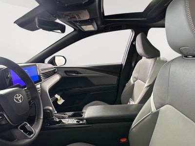 2026 Toyota Camry SE AWD