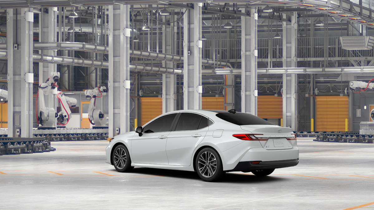 2027 Toyota Camry XLE AWD