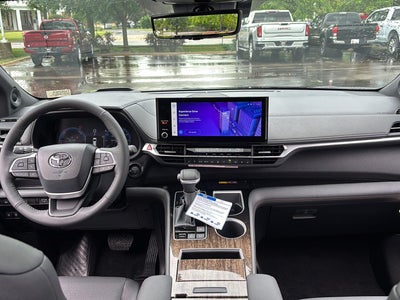 2026 Toyota Sienna Platinum