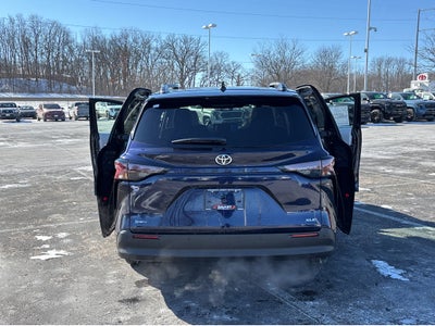 2026 Toyota Sienna XLE