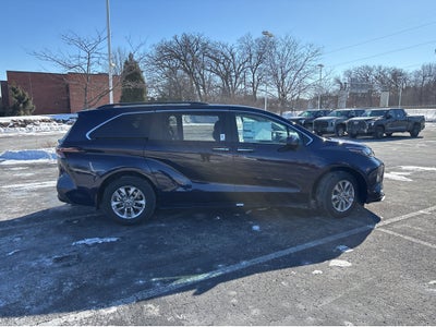 2026 Toyota Sienna XLE