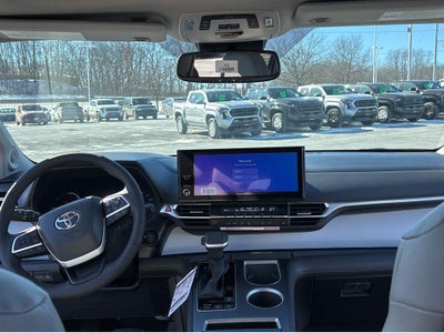 2026 Toyota Sienna XLE