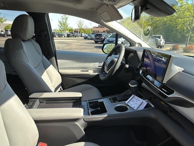 2026 Toyota Sienna XLE