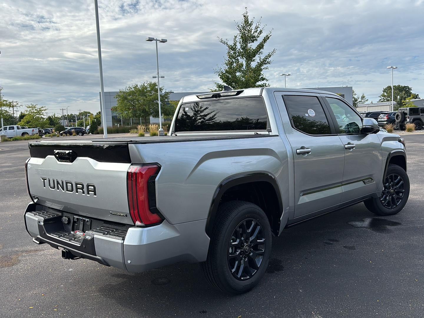 2026 Toyota Tundra i-FORCE MAX Tundra Platinum