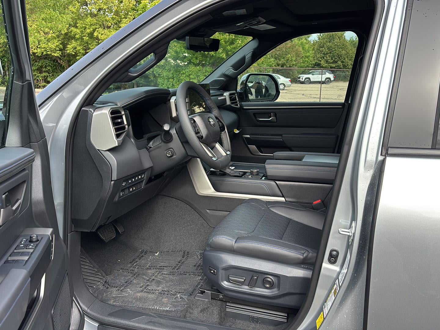 2026 Toyota Tundra i-FORCE MAX Tundra Platinum
