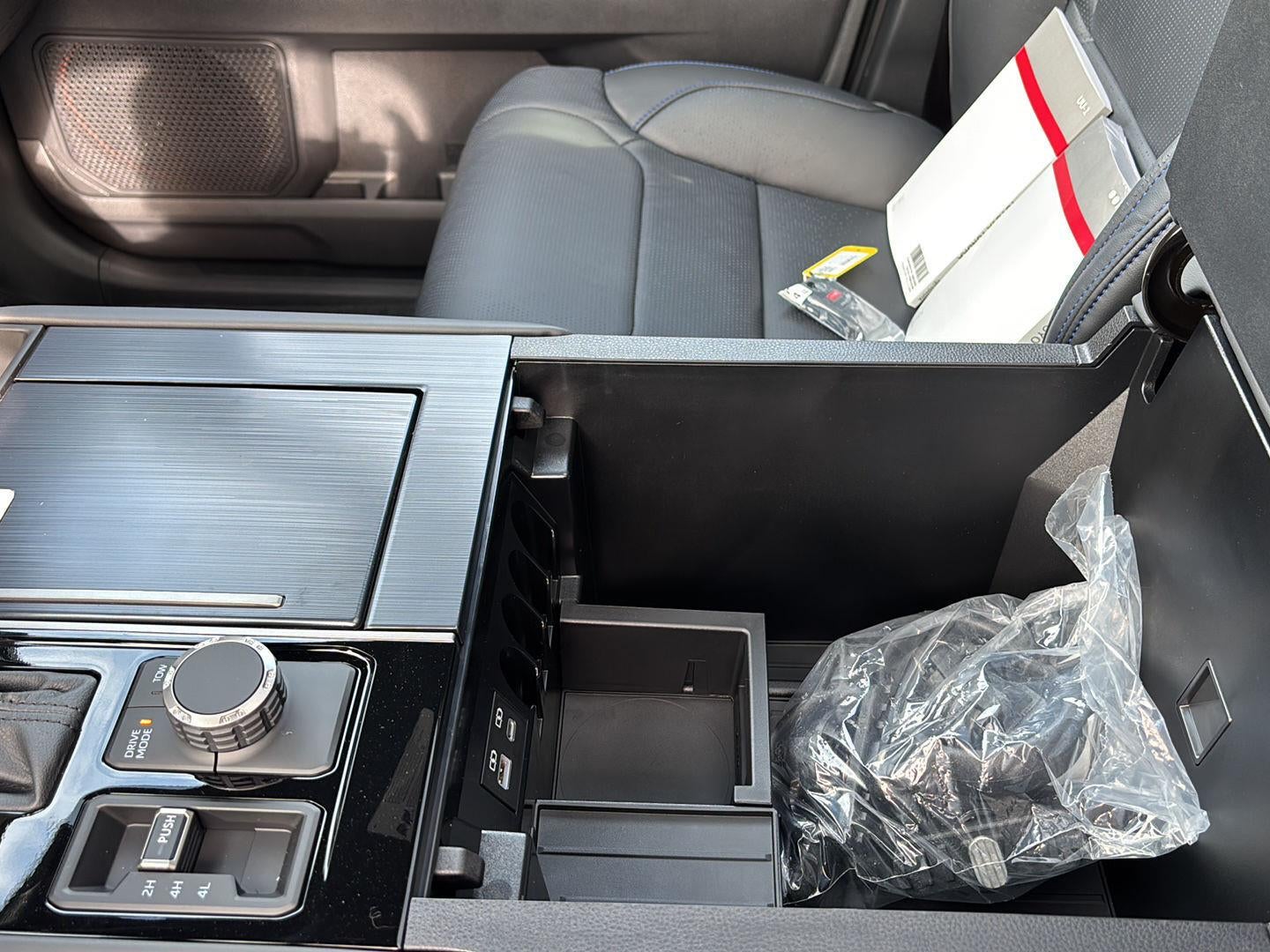 2026 Toyota Tundra i-FORCE MAX Tundra Platinum