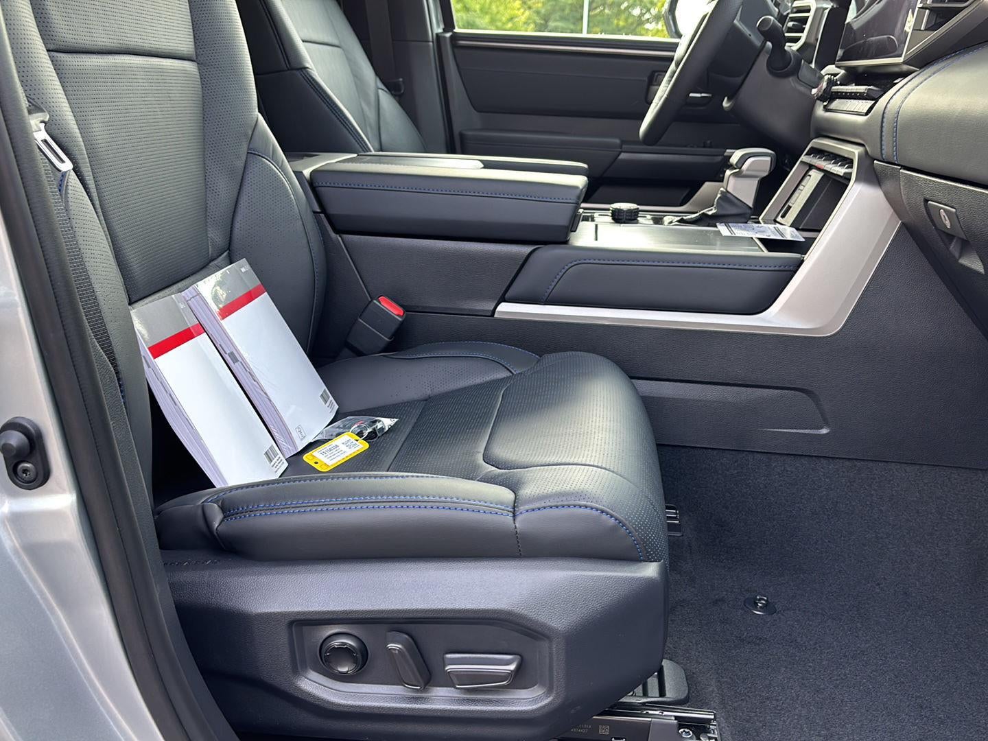 2026 Toyota Tundra i-FORCE MAX Tundra Platinum