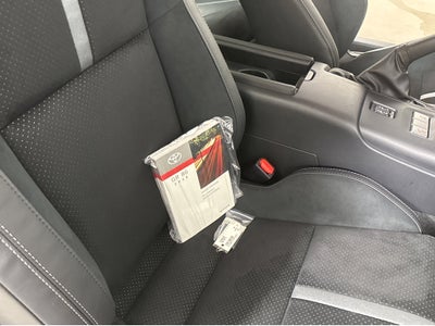 2026 Toyota GR86 Premium MT