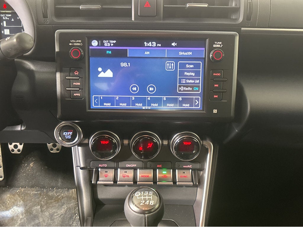 2026 Toyota GR86 Premium MT