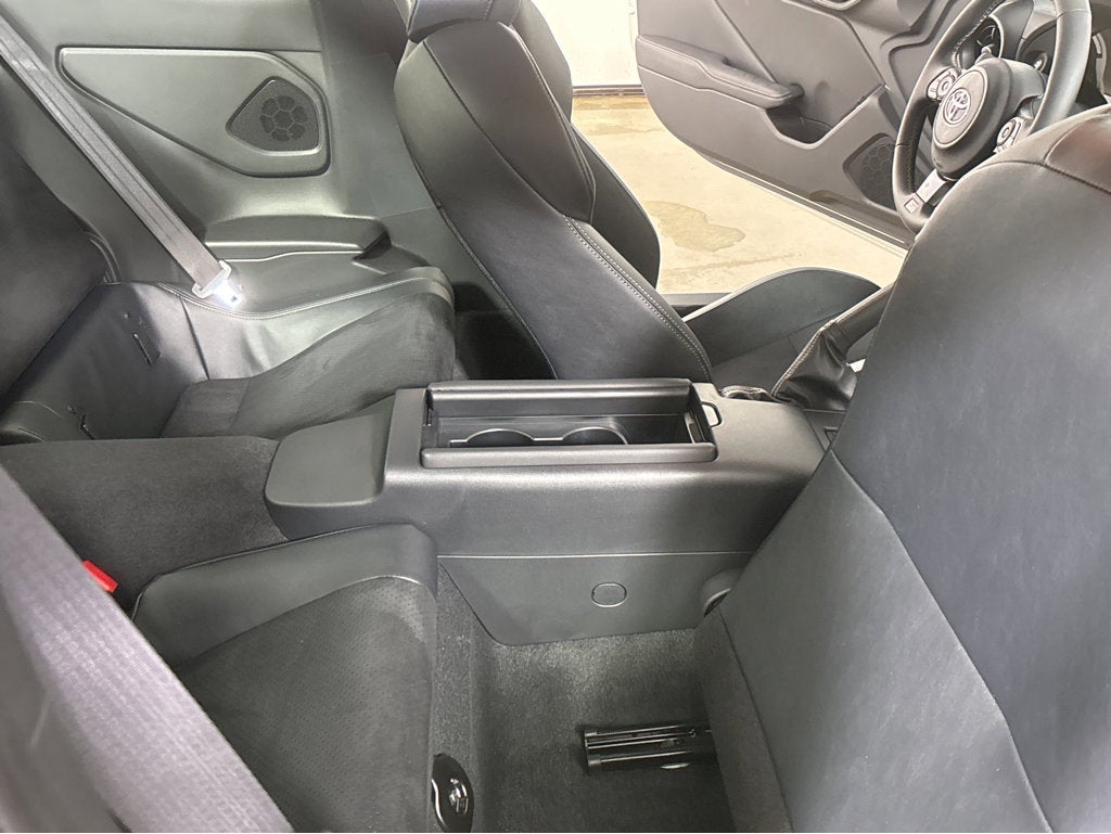 2026 Toyota GR86 Premium MT