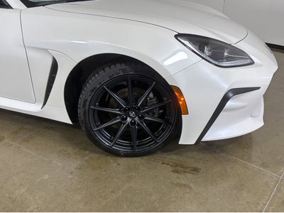 2026 Toyota GR86 Premium MT