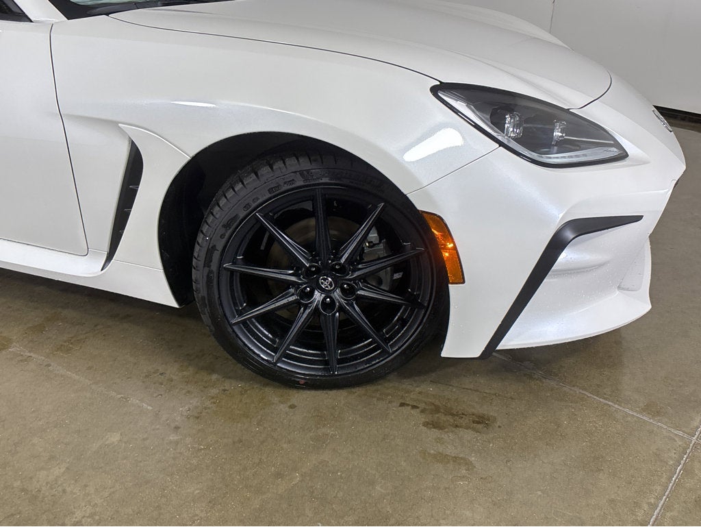 2026 Toyota GR86 Premium MT