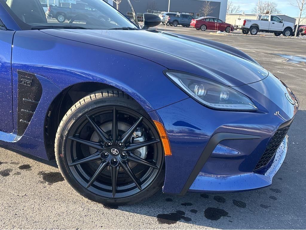 2026 Toyota GR86 Premium MT