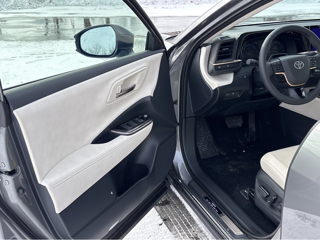 2026 Toyota Toyota Crown Limited