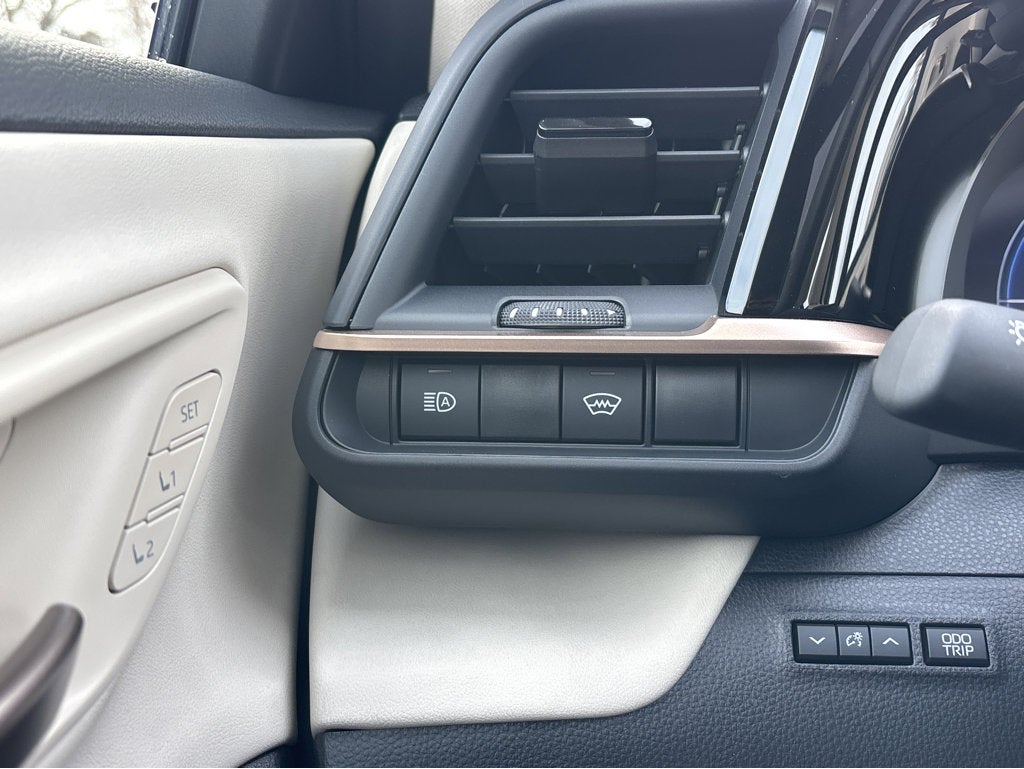 2026 Toyota Toyota Crown Limited