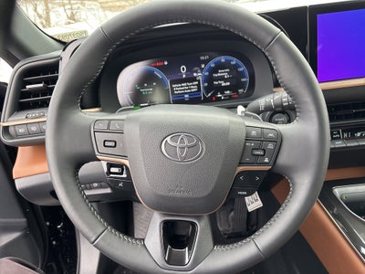 2026 Toyota Toyota Crown Signia XLE