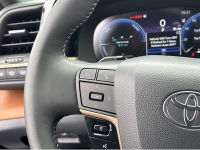 2026 Toyota Toyota Crown Signia XLE