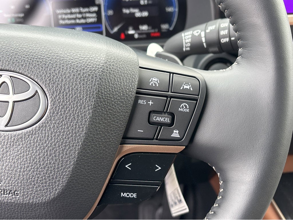 2026 Toyota Toyota Crown Signia XLE