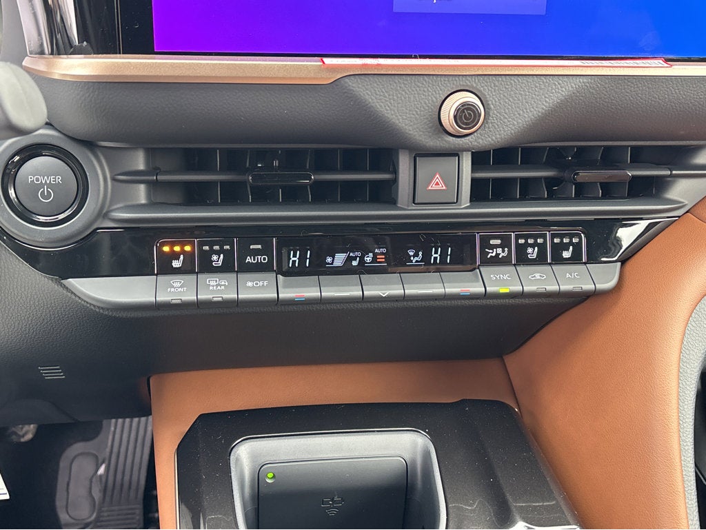 2026 Toyota Toyota Crown Signia XLE