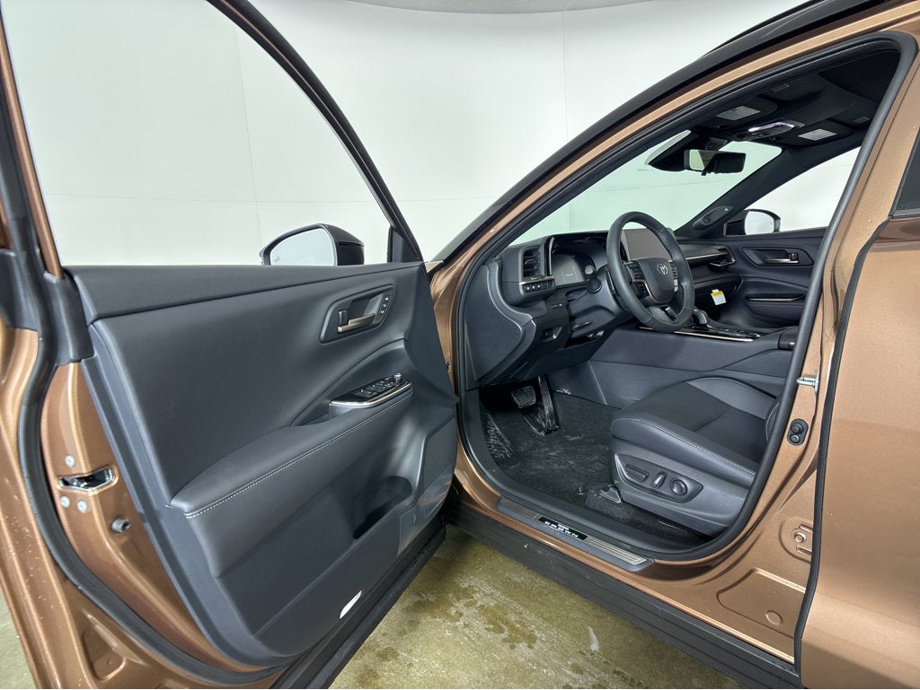 2026 Toyota Toyota Crown Signia Limited