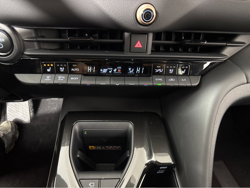 2026 Toyota Toyota Crown Signia Limited