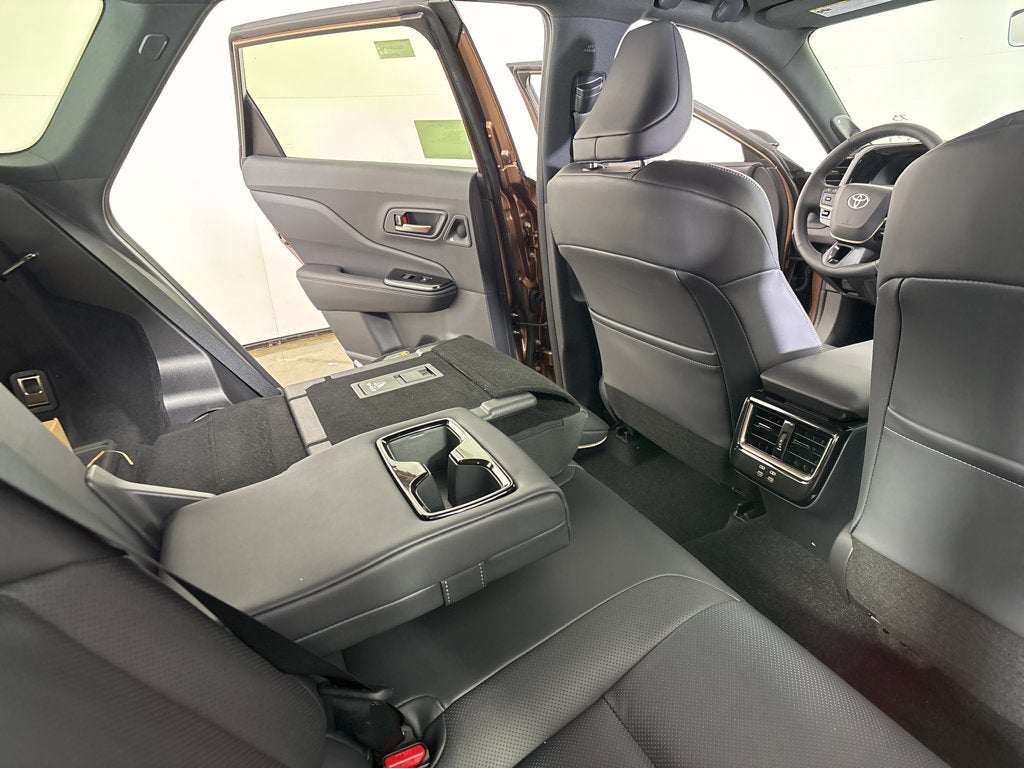 2026 Toyota Toyota Crown Signia Limited