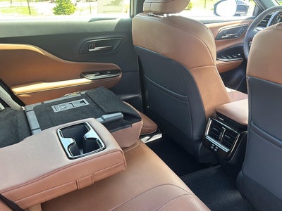 2026 Toyota Toyota Crown Signia XLE