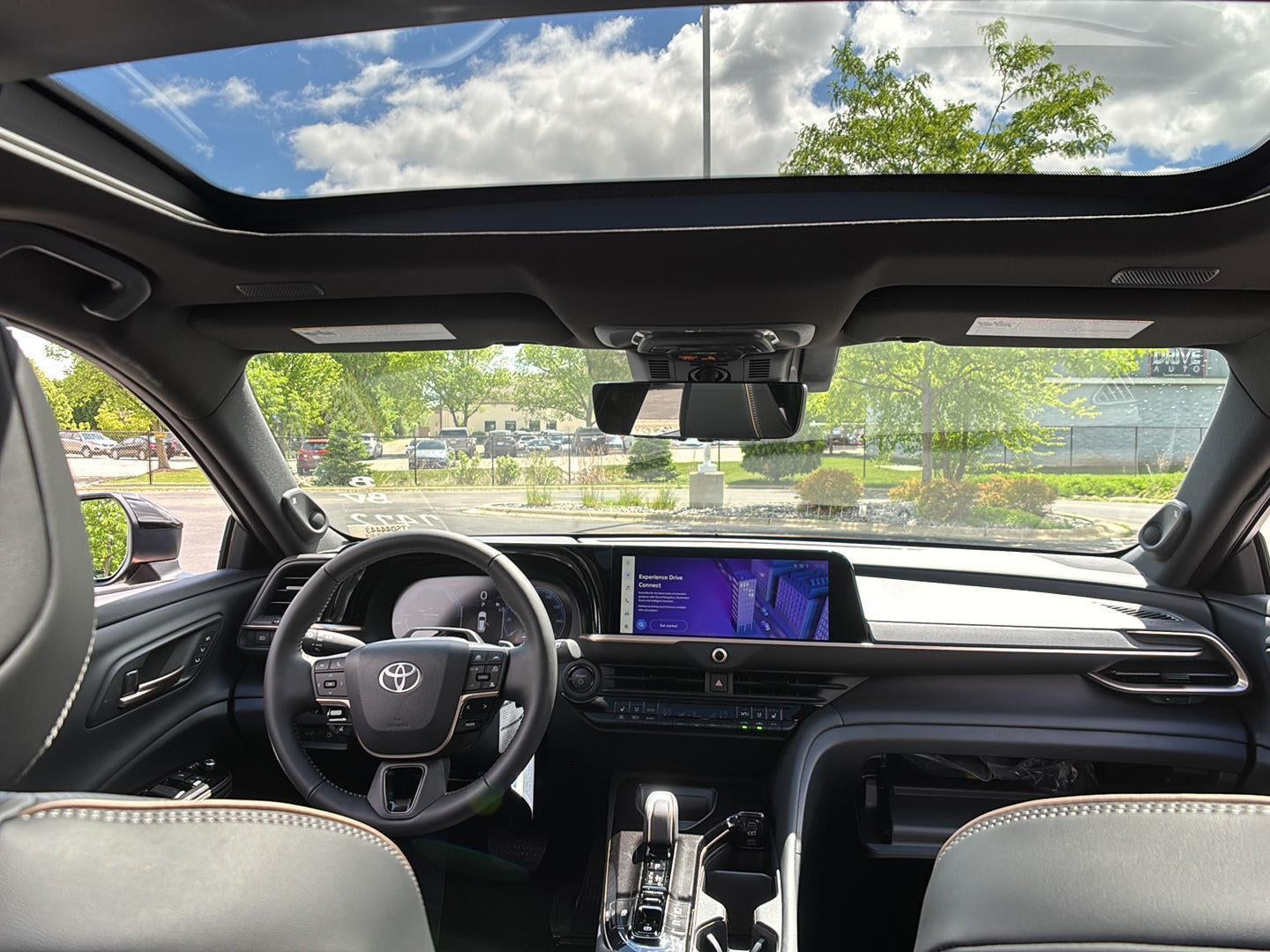 2026 Toyota Crown Signia Limited - Photo 20