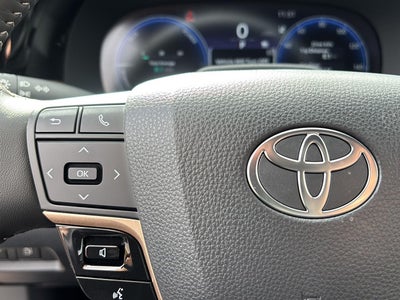 2026 Toyota Toyota Crown Signia Limited