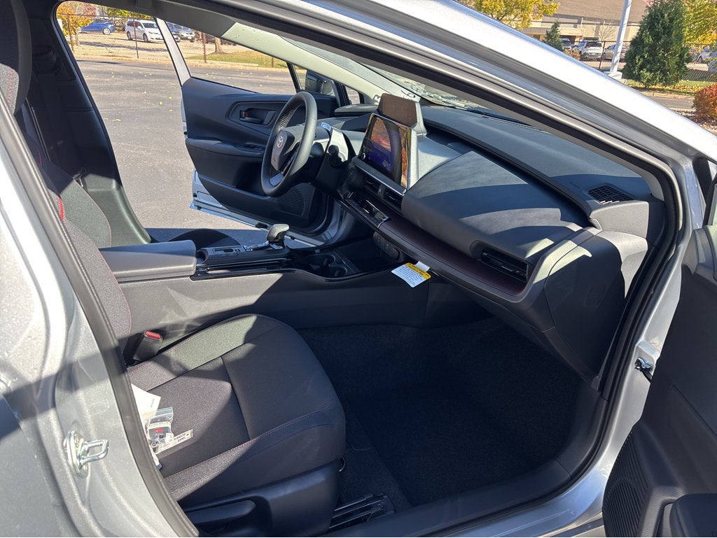 2026 Toyota Prius Plug-in Hybrid SE