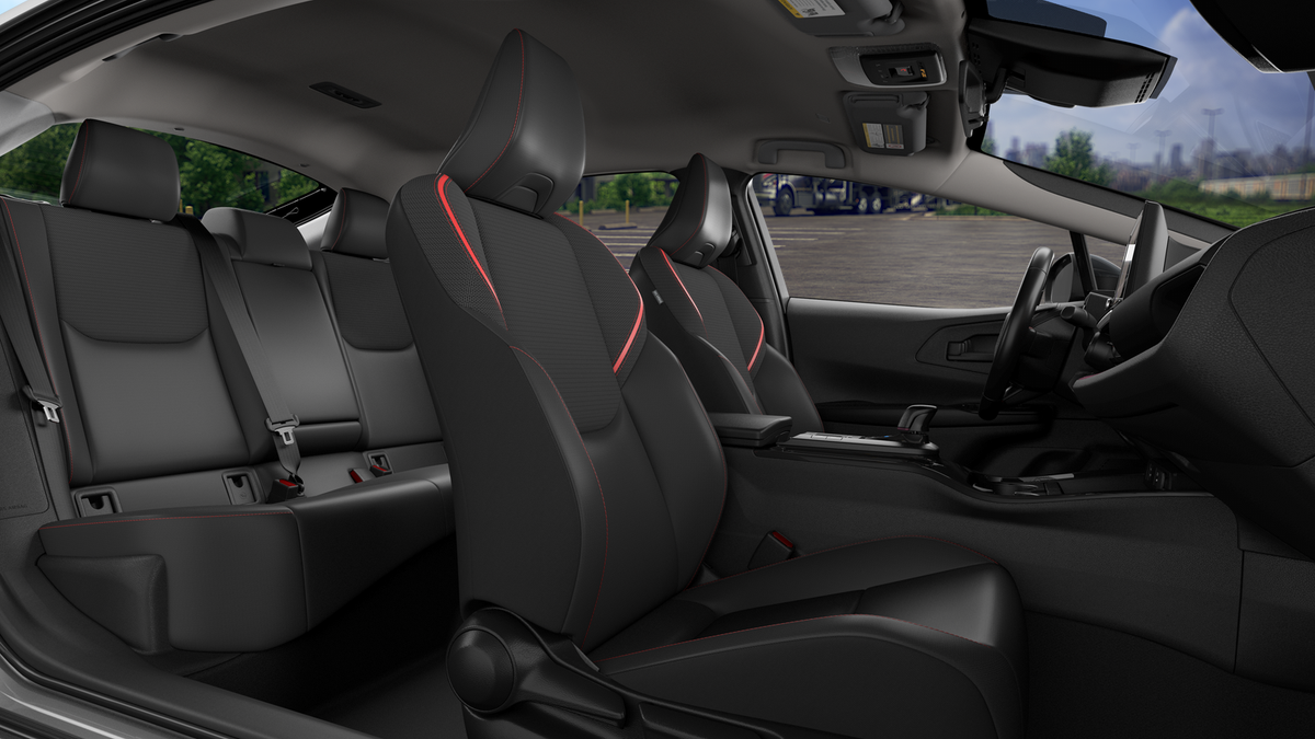 2026 Toyota Prius Plug-in Hybrid SE