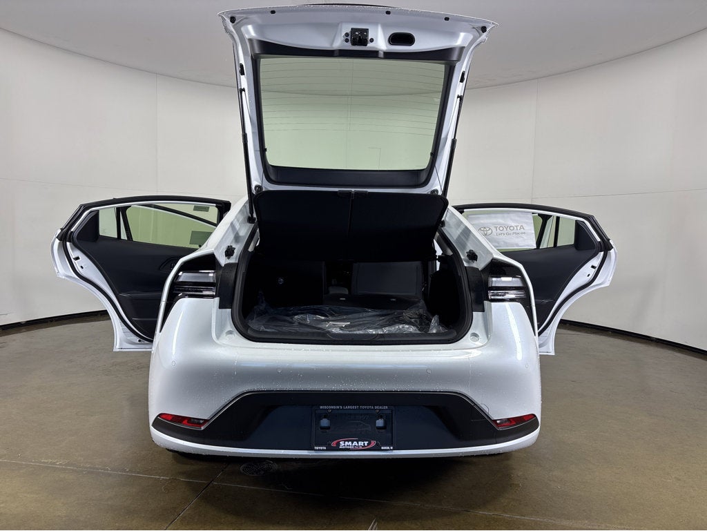 2026 Toyota Prius Plug-in Hybrid SE