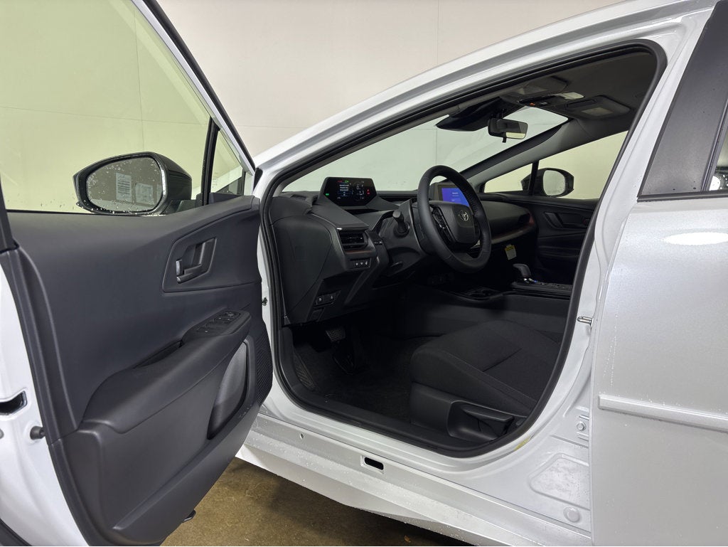 2026 Toyota Prius Plug-in Hybrid SE