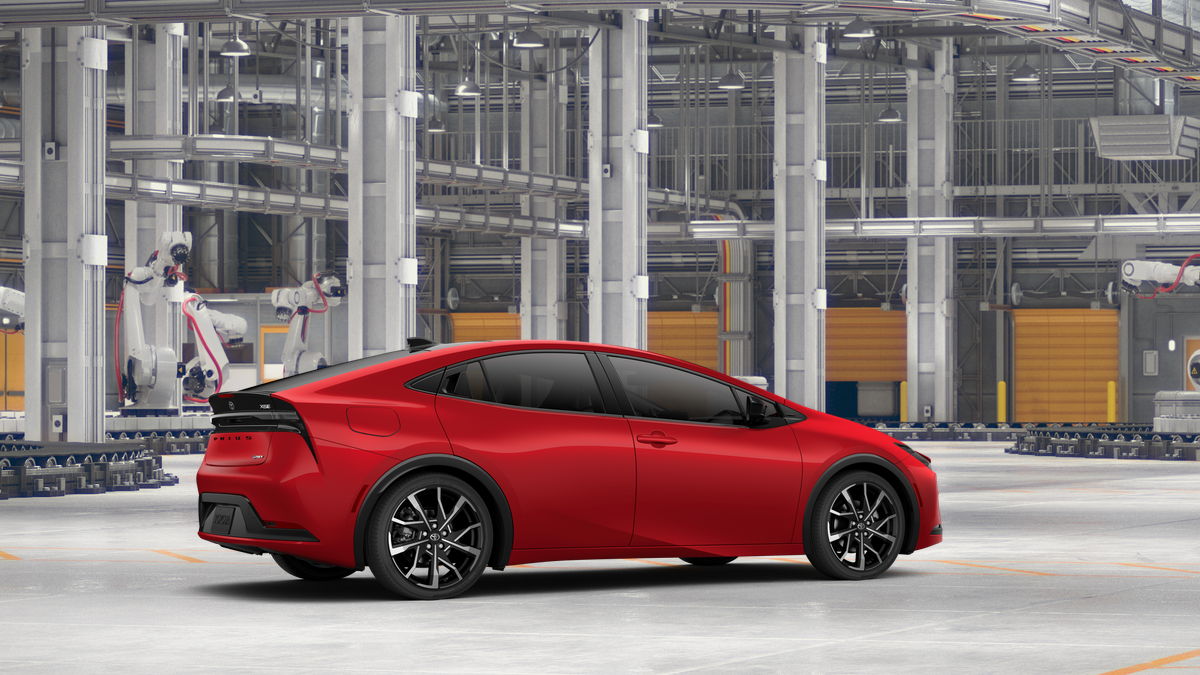 2027 Toyota Prius Plug-in Hybrid XSE Premium