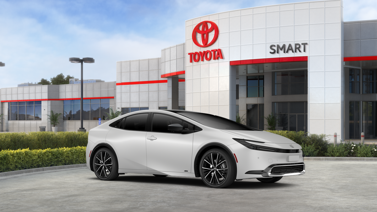 2027 Toyota Prius Limited - Photo 14