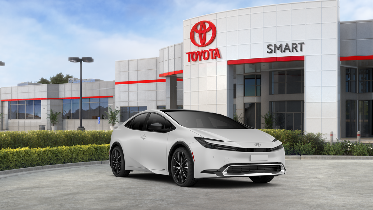 2027 Toyota Prius Limited - Photo 15